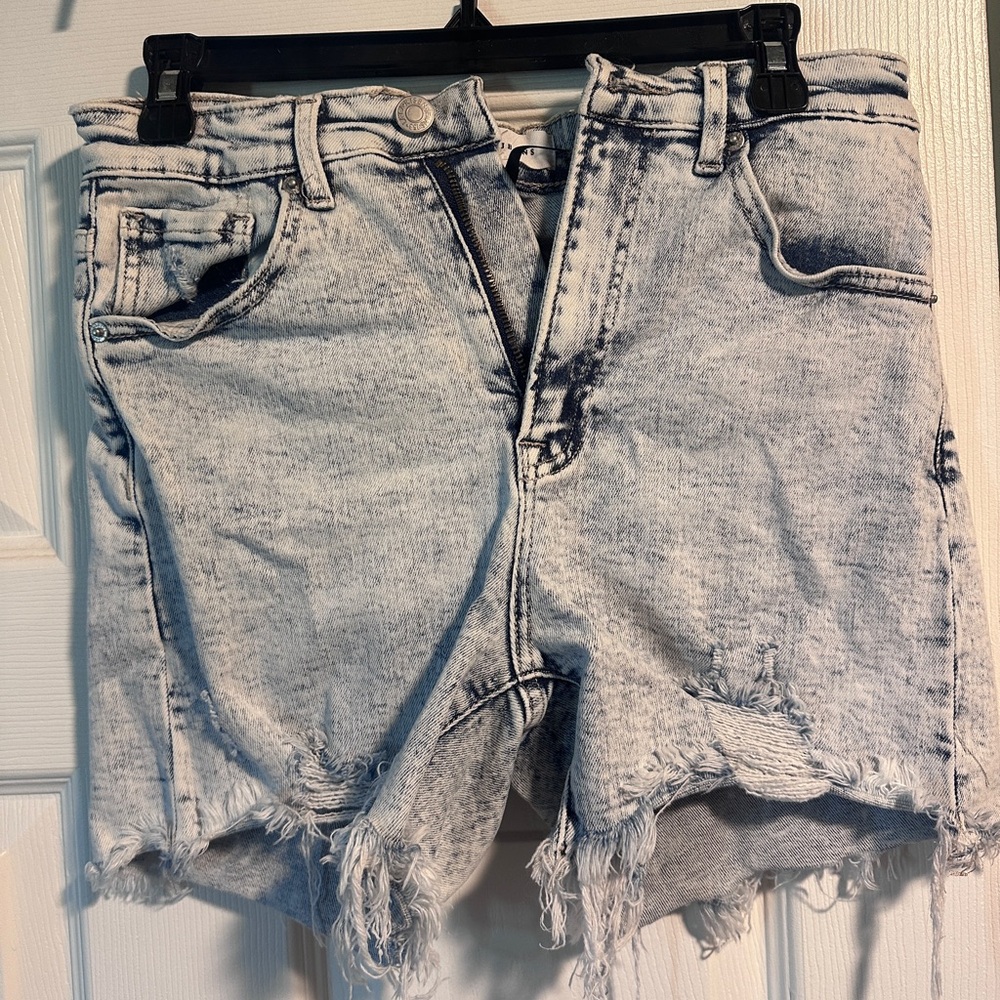 Blue High-Waisted Jean Shorts with Distressed Hem